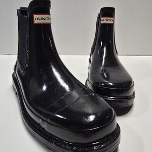 Hunter Women's Glossy Black Ankle Boots